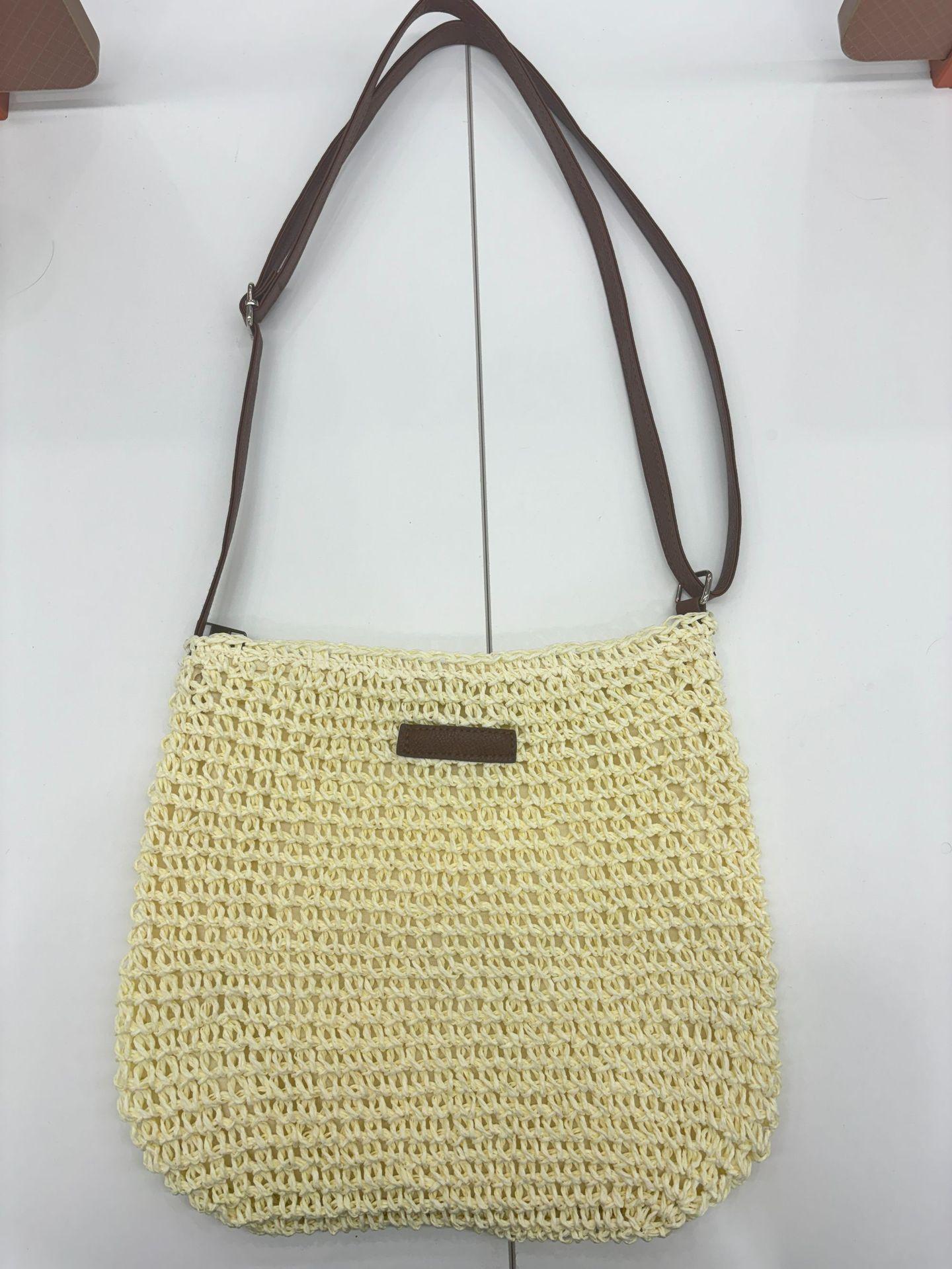 

Large Capacity Straw Shoulder Bag With Zipper New Handmade Woven Bag Versatile Crossbody Bag For Women Vacation Beach Bag 29x26cm