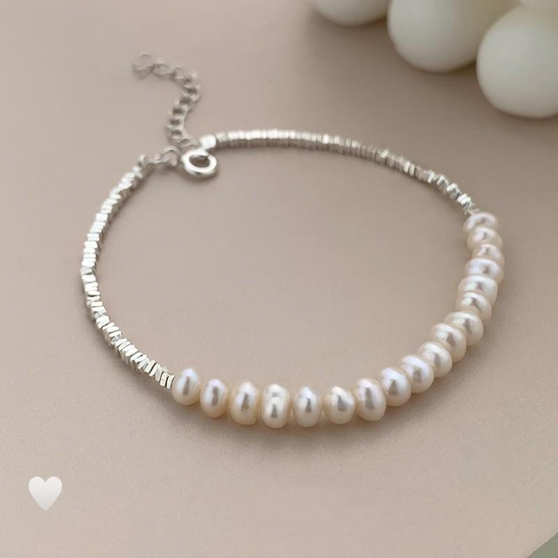 Elegant Freshwater Pearl and Shell Bead Women's Necklace - High-End Design Choker and Clavicle Chain