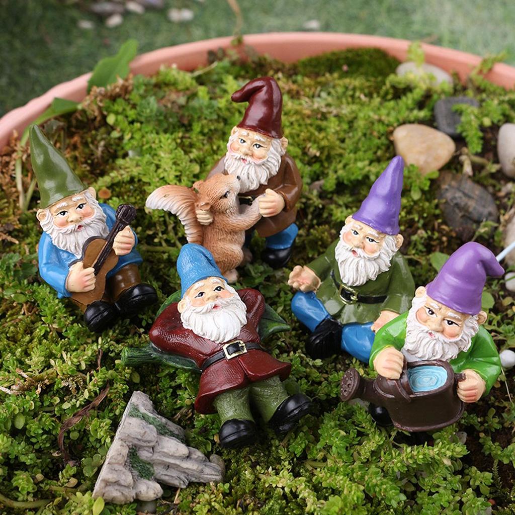 Resin Garden Gnome and Dwarf Figurines for Lawn and Courtyard Decor.