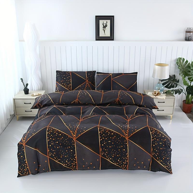 3Pcs Polyester Fiber Soft, Skin-Friendly Duvet Cover Set (Two Pillowcases And One Duvet Cover). Black And Golden Are The Primary