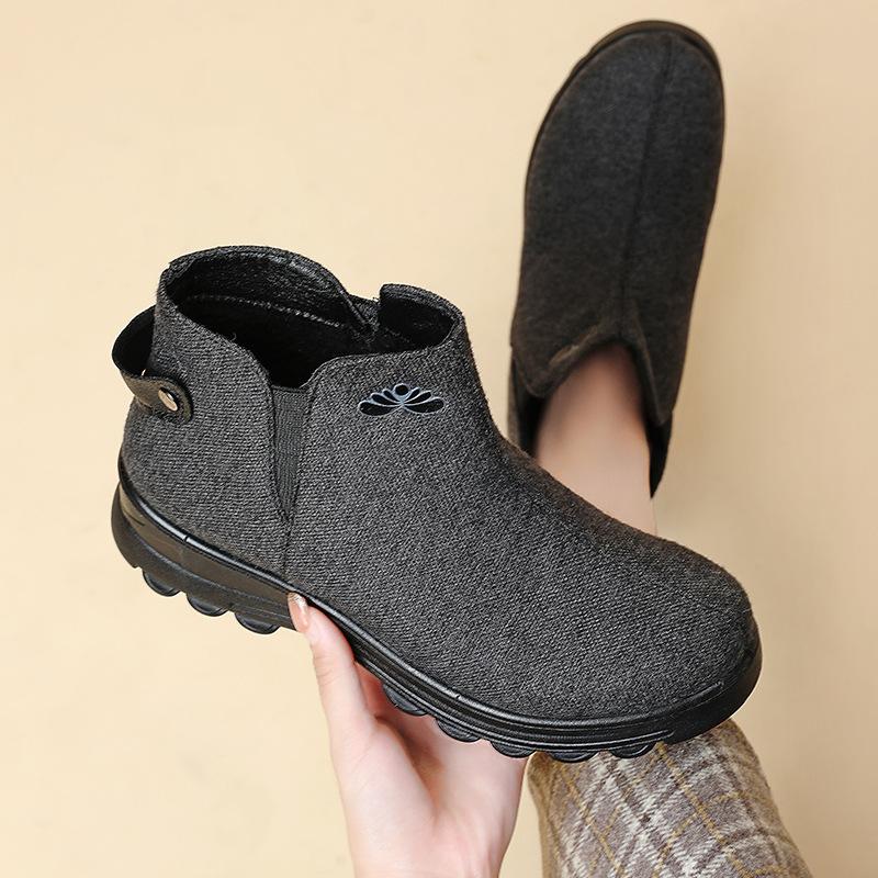 2024 New Autumn and Winter Warm Snow Boots Velvet Fashion Women's Casual Short Boots One-pedal Mother Shoes Women's Cotton Shoes