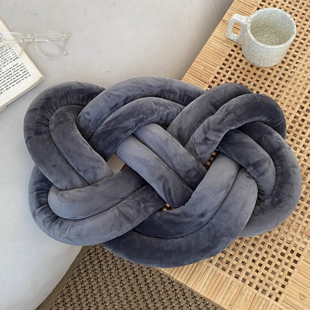 Nordic Relaxing Circular Shape Cushion For Living Room And Office Decor With Soft Plush Cover