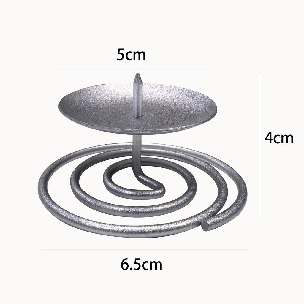 Retro Metal Candle Holder for Aromatherapy and Table Decor