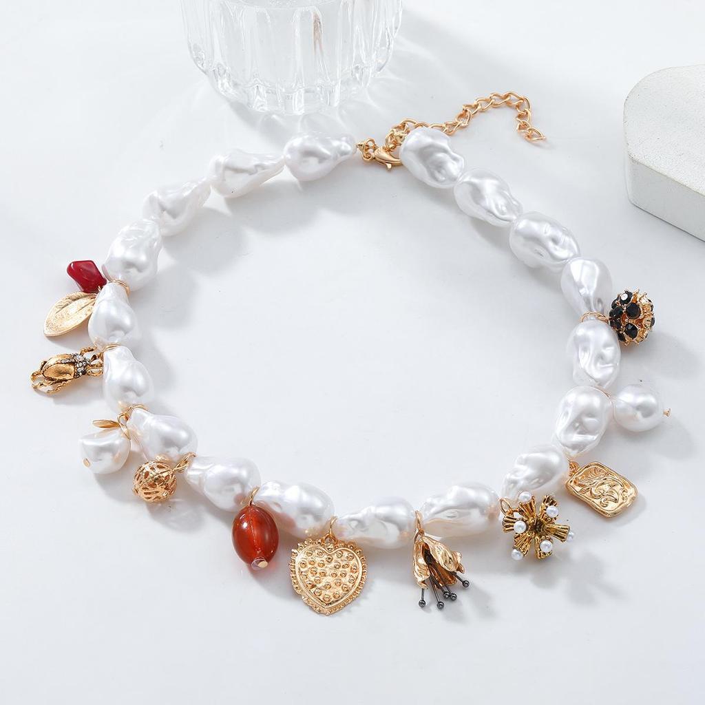 Trendy Pearl Multi-Element Pendant Necklace