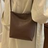 Work Commuting Bag for Women New Trendy and High-end Shoulder Bag Large Capacity Crossbody Bucket Bag