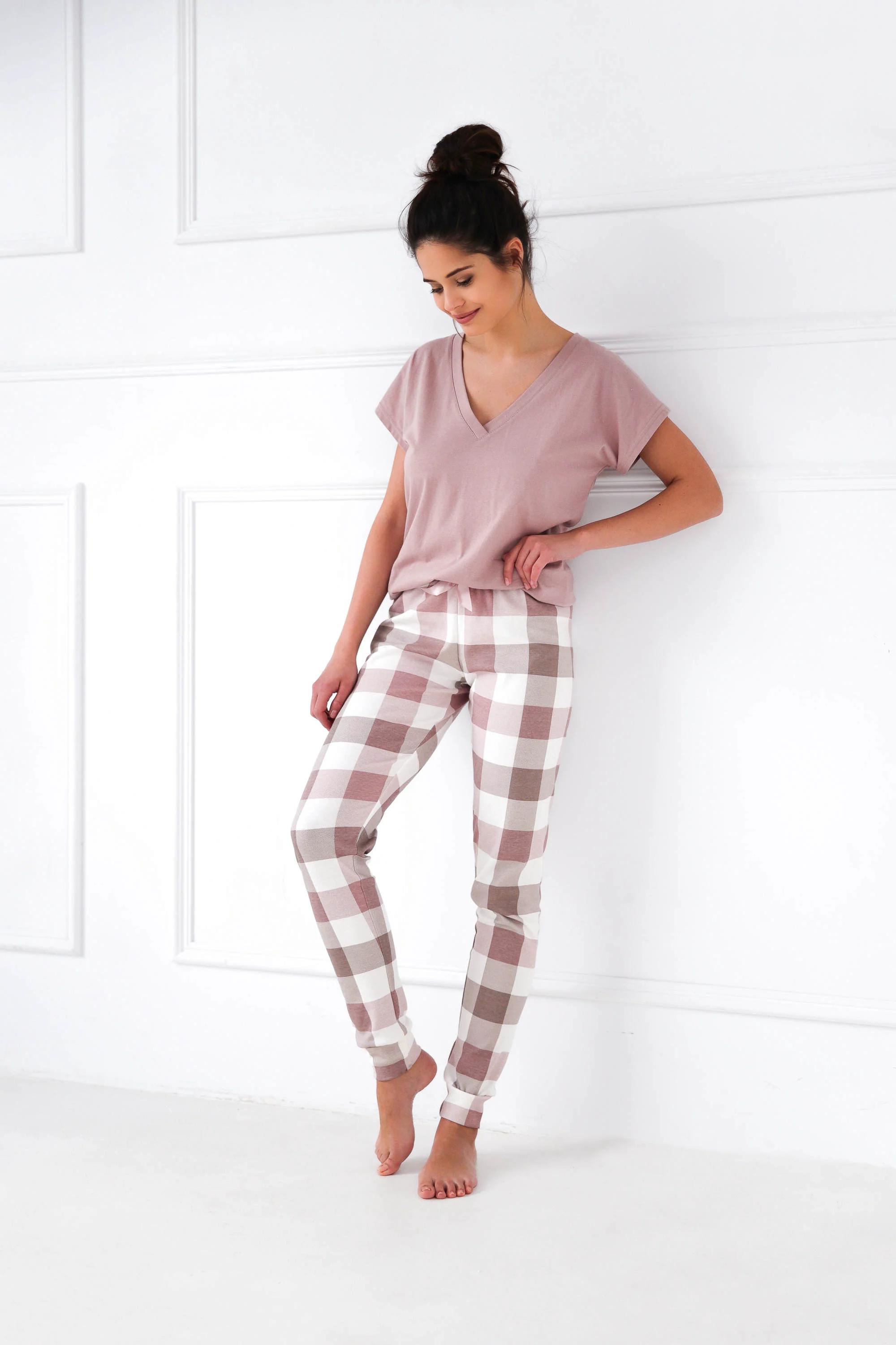 

комплект: футболка і штани Sensis (82797) 42(S) різнокольорові кольору