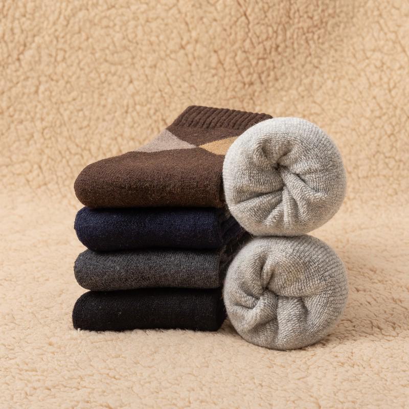 Winter Velvet Thickened Terry Socks: Warm, Breathable, Colorful Mid-Tube for Men and Women