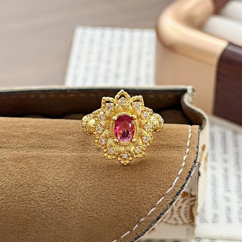 Medieval Vintage Lace Red Zir*****Pen Ring Women'S Niche High-End Light Luxury Index Finger Ring