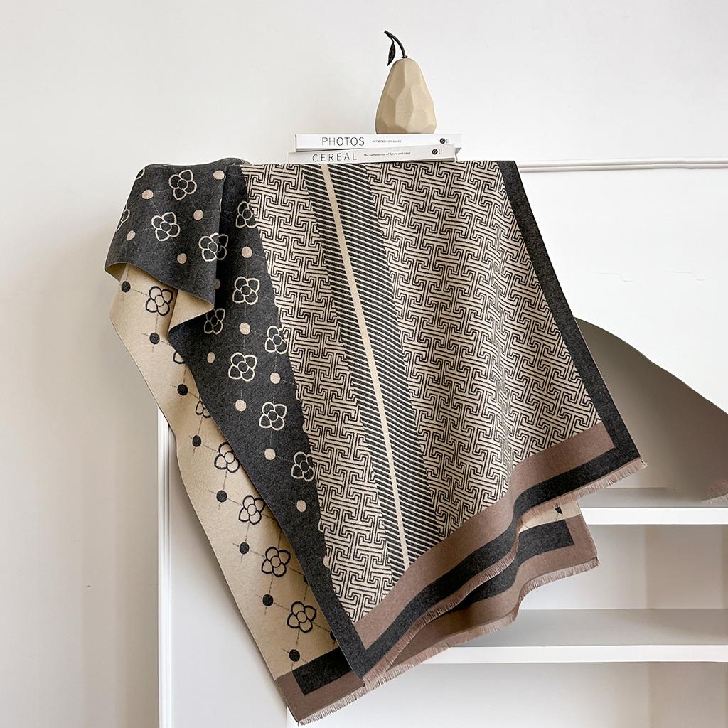 Latest Two-Sided letter Scarves Pashmina Cashmere Soft Warm Fringe Pashmina Shawl Winter Coldproof Windproof Blanket Scarf