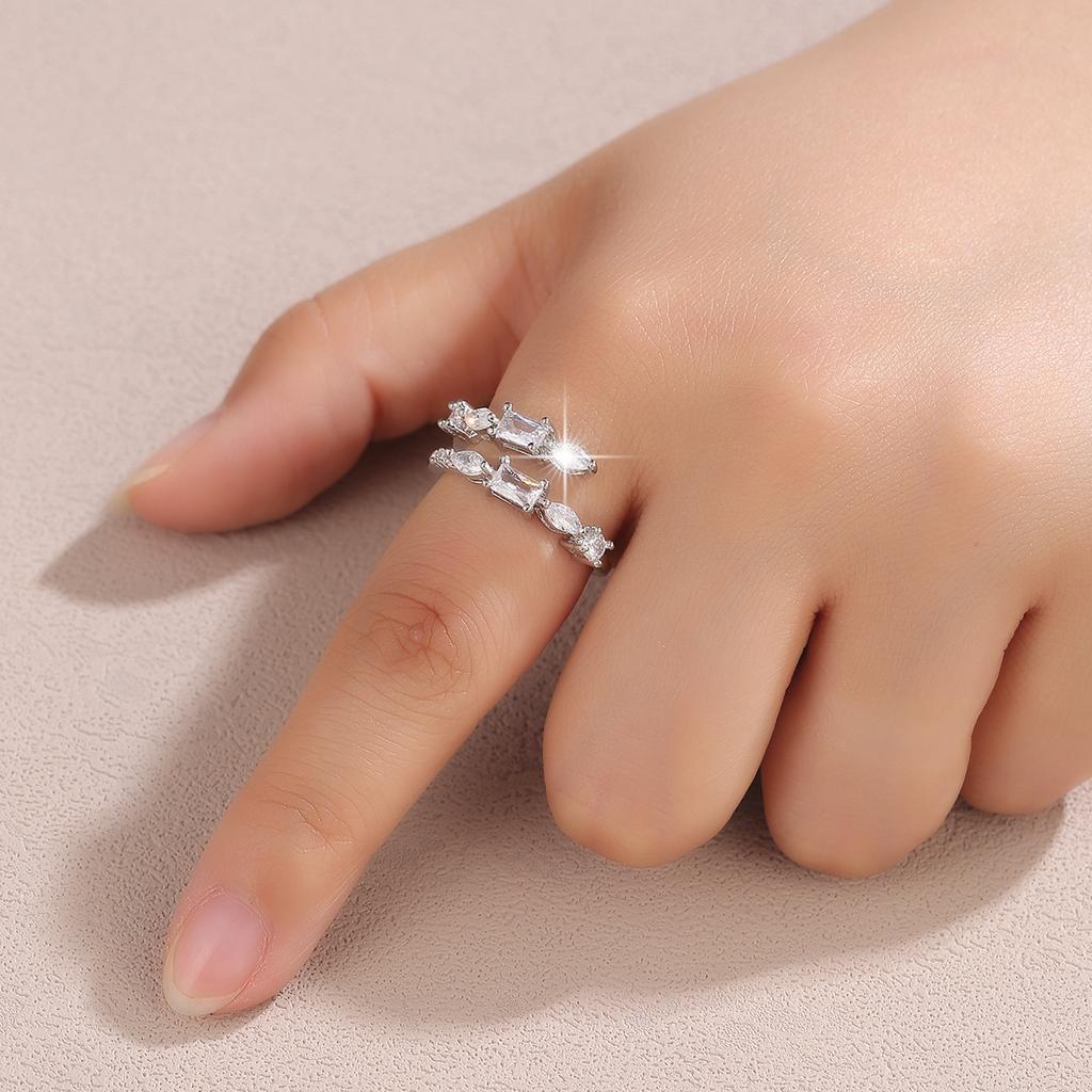 European and American Fashion Women's New Novice Jewelry with Niche Leaf Design Ring Opening Creative Temperament Jewelry