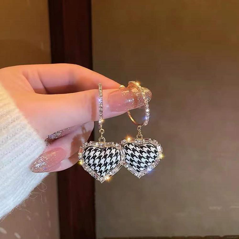 Nova Bolsa Redonda de Malha Cor Dourada Brincos de Zircônia Para Mulheres Personalidade Moda Brilhantes Brincos Joias de Casamento Presente de Aniversário