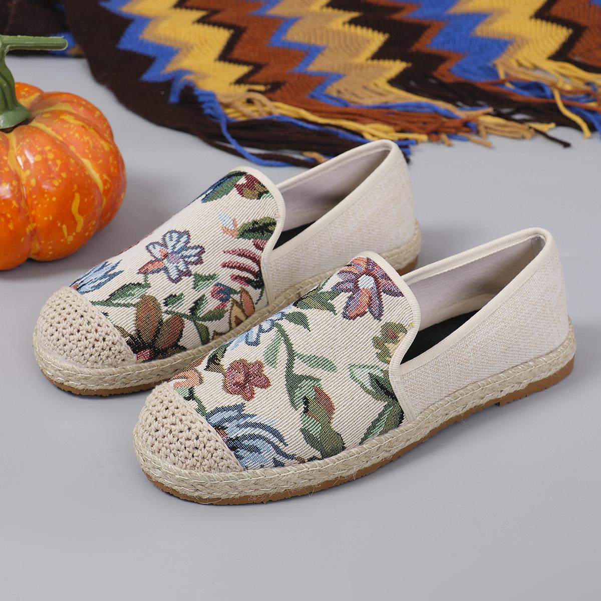 

Новые весенние и летние повседневные женские туфли из денима с рваными краями, низкие туфли из ткани со стразами, большие туфли в стиле рыбацкой моды, женская обувь 43