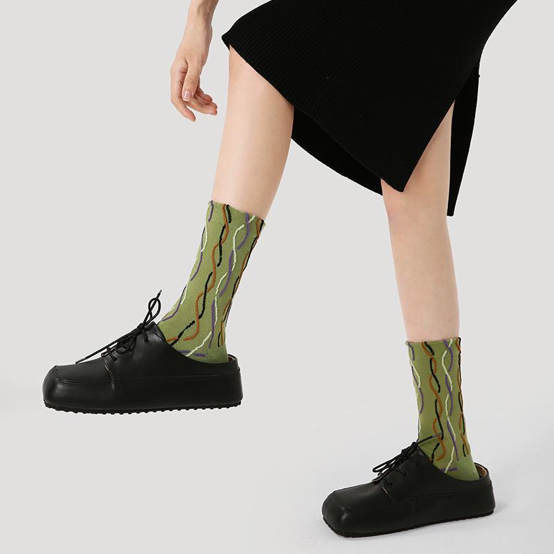 Renaissance Women's Vertical Stripe Lace Socks - Summer/Autumn Trend