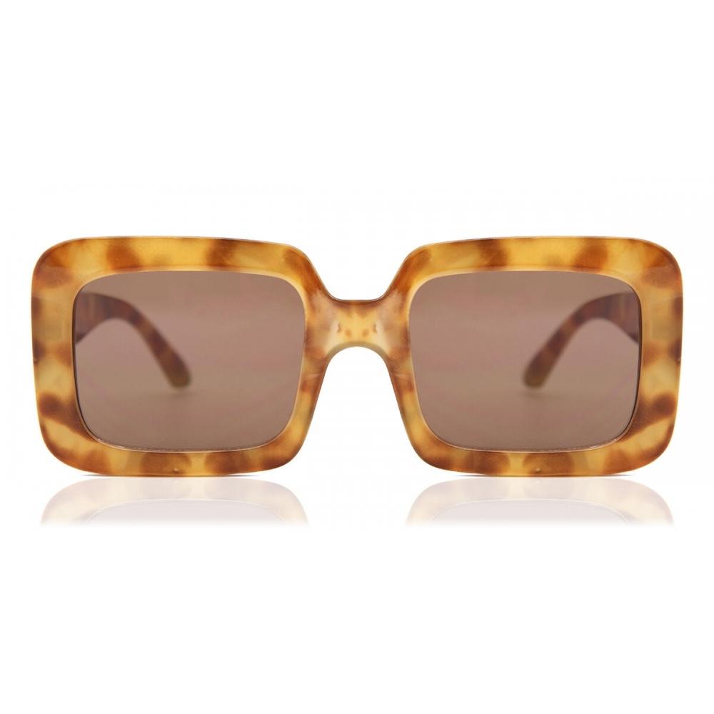 

Lmnt Charlotte Hp20232a 1 Women Sunglasses Tortoise/51