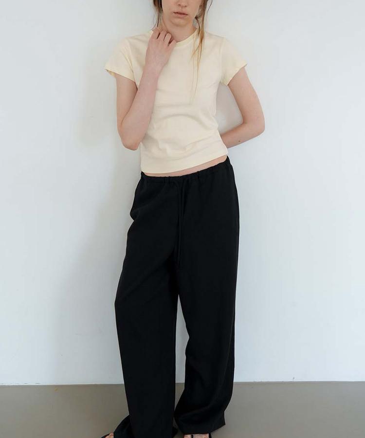 Seuleoum Signature Slim-Fit T-Shirt_Vanilla