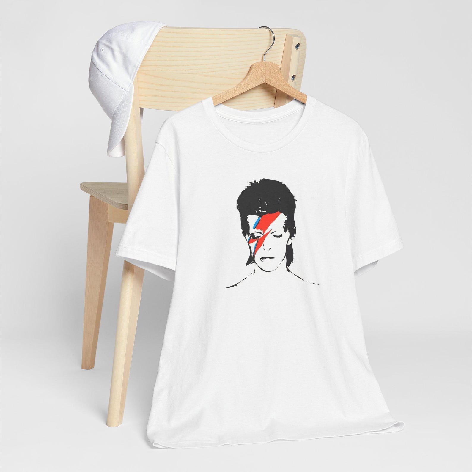 David Bowie Ziggy Stardust Lightning Bolt T-Shirt (Bella+Canvas 3001) L