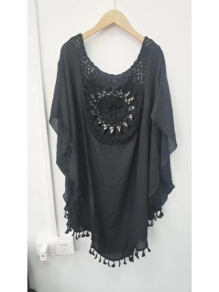 2021 Plus Size Off-Shoulder Tassel Cutout Beach Cover-up