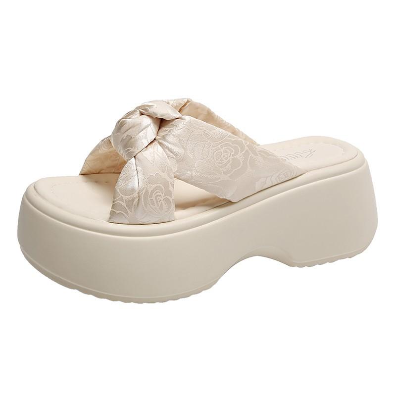 Platform slippers women's summer wear new muffin sandals high heels sandals soft-soled beach shoes