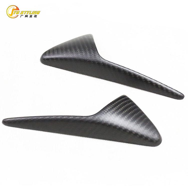 Tesla Model 3 & Y Carbon Fiber Turn Signal Light Covers