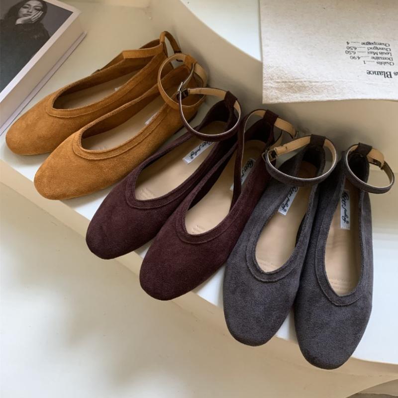 Fashion Ankle Strap Buckle Flat Mary Jane Shoes Women Comfort Shallow Soft Sole Designer Shoes High Quality Faux Suede Loafers