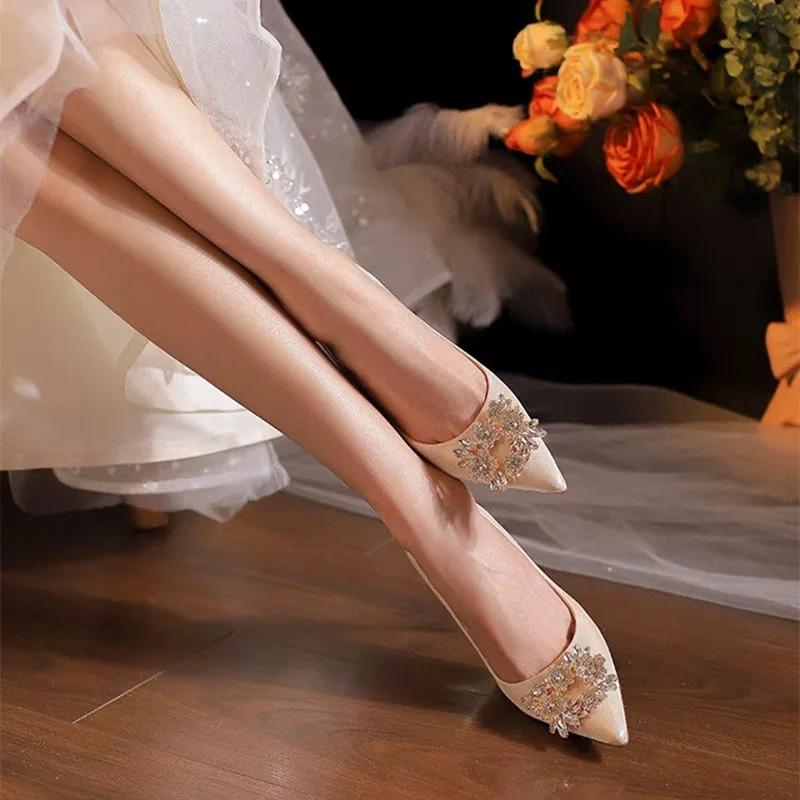 Fashion French-Style Wedding Shoes Bride Design Crystal Thin Heels Pumps Women Elegant Pointed Toe High-Heeled Shoes Woman Prom Shoes