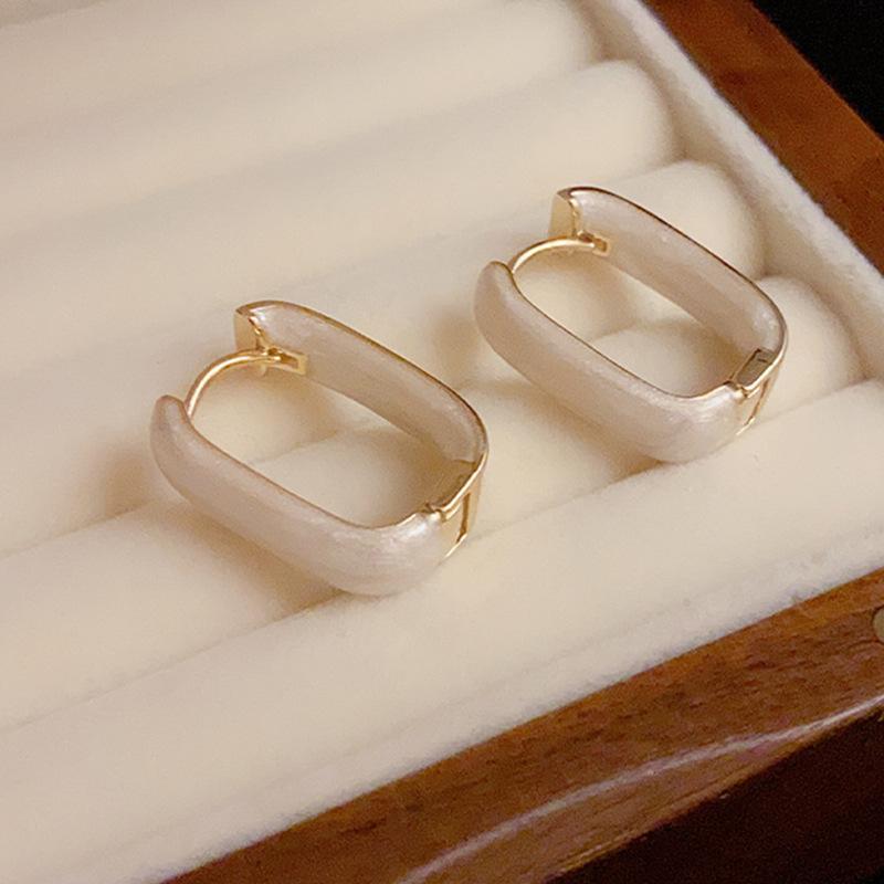 Versatile Retro Style High-end Square Fashion Earrings