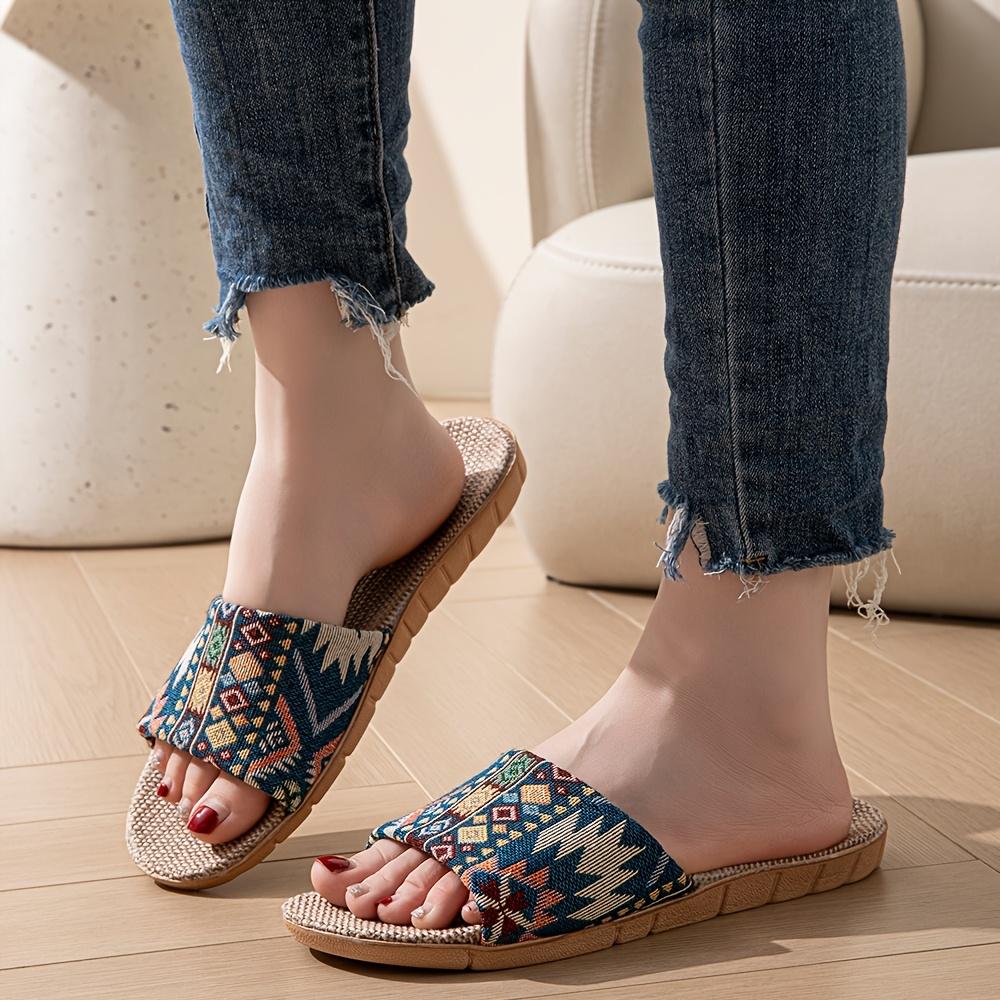 New Women'S Bohemian Style Open-Toe Flat, Lightweight And Fashionable, Featuring Random Prints Suitable for All Seasons, Unisex Casual Slippers