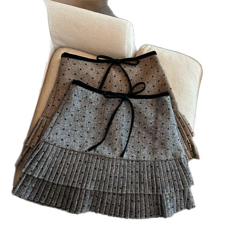Women's High-Waist Polka Dot Woolen Pleated A-line Short Skirt for Autumn/Winter