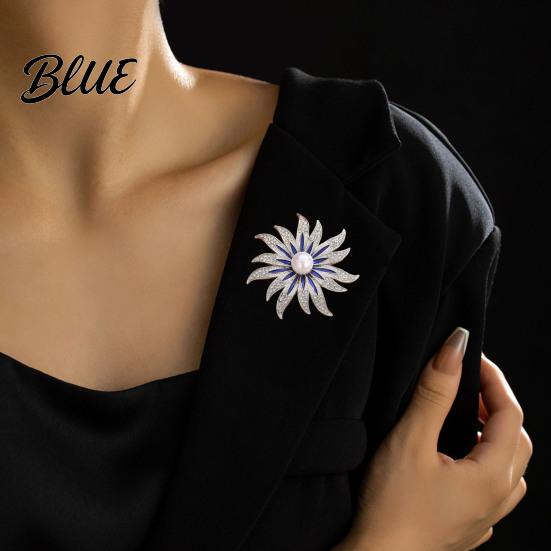 Anti-rust Brooch Pin Sunflower Shape for Women Rhinestones Inlaid Women