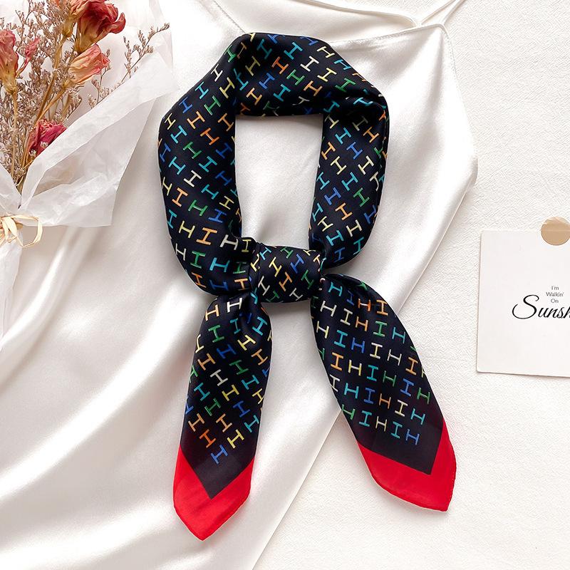Luxury Silk Scarf for Women Hijab Bandana Fashion 70*70cm Square Scarves Handkerchief Design Shawl Wraps Echarpe Foulard