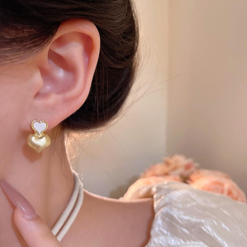 Fritillary love stud earrings femininity matte metal earrings new earrings