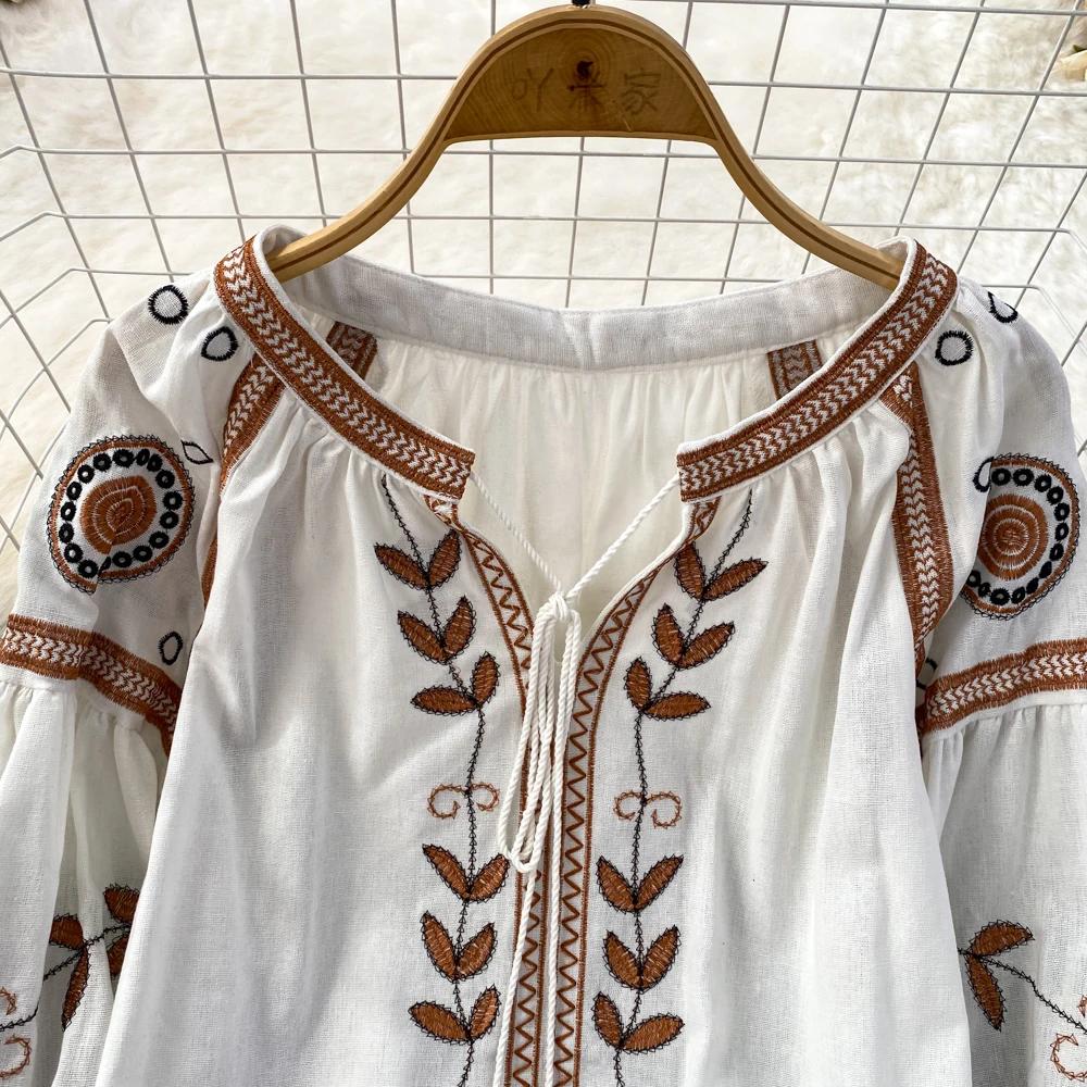 O-neck Floral Embroidery Lantern Sleeve Women Loose Camisas Ethnic Style Spring and Autumn Blouse