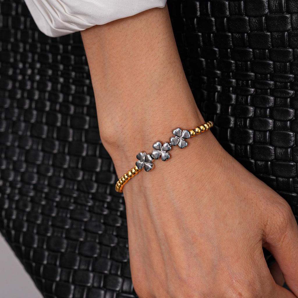 Titanium Steel Star Bead Bracelet - Elegant Design with a High-End Luxury Feel for Women