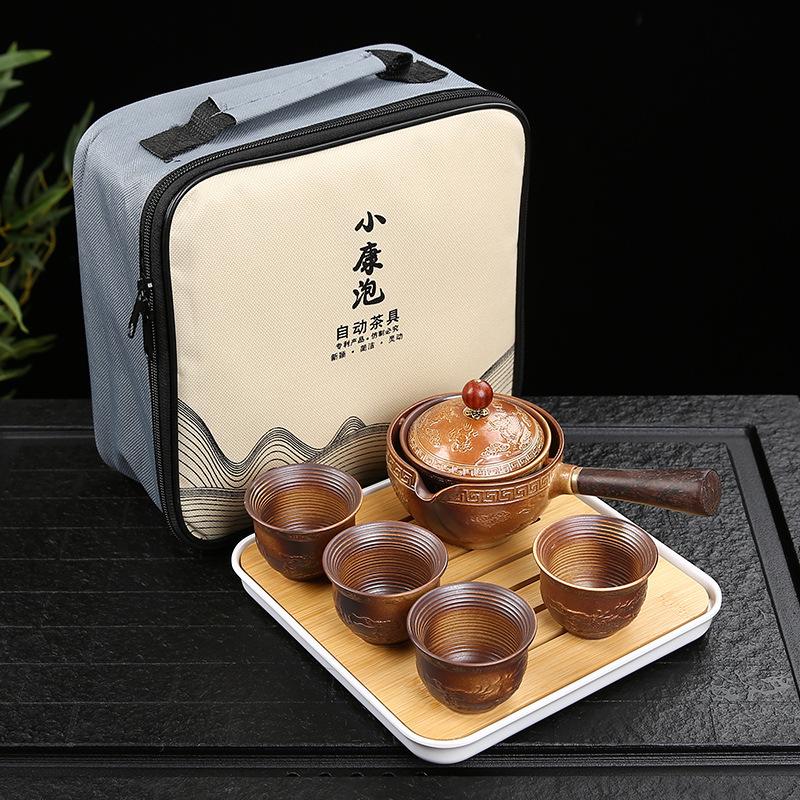 Chińska Porcelana Zestaw do Herbaty Gongfu Przenośny Zestaw Czajniczek z Obrotowym Zaparzaczem 360 i Filtrem Przenośna Torba Prezentowa All in One