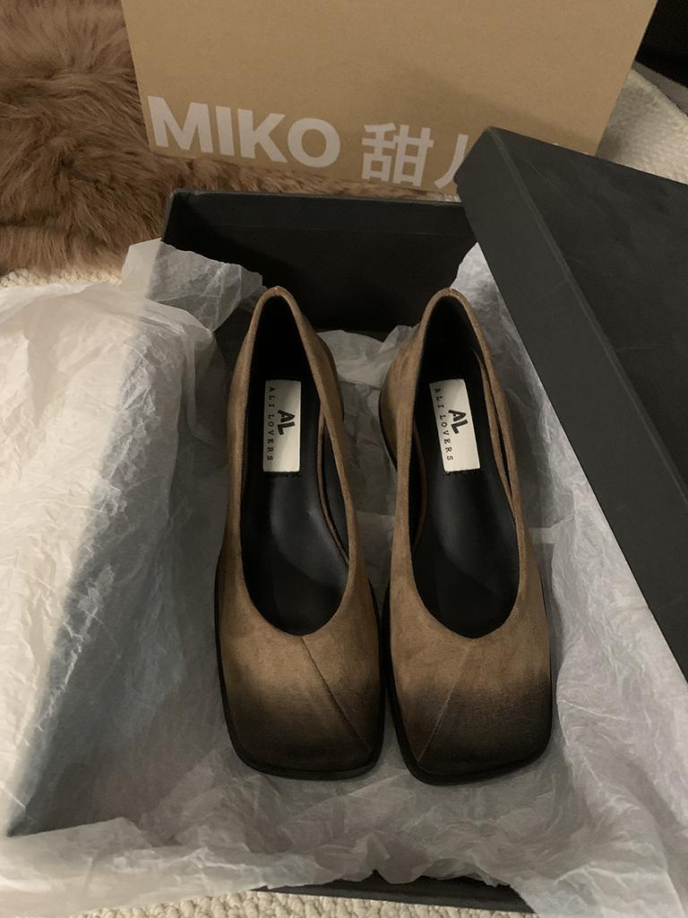 High Heels Damen Dicke Absätze Einzelne Schuhe 2025 Neu Frühling und Herbst Flacher Ausschnitt Seltene Damenschuhe