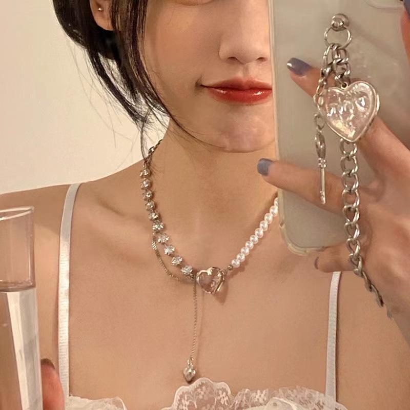 New Pink Lava Love Splicing Pearl Necklace Women's Niche Design Peach Heart Light Luxury Collarbone Chain Versatile