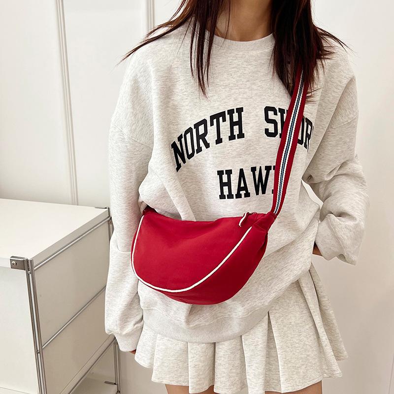 New sports red breast bag versatile handsome girl messenger bag casual fashion shoulder bag messenger bag