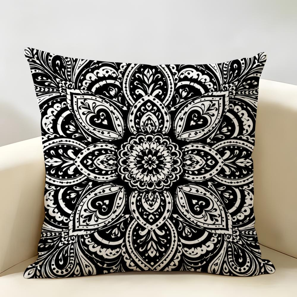 Black And White Mandala Cushion Cover Durable Hypoallergenic Organic Linen Pillow Cover Short Size Washable Skin-Friendly