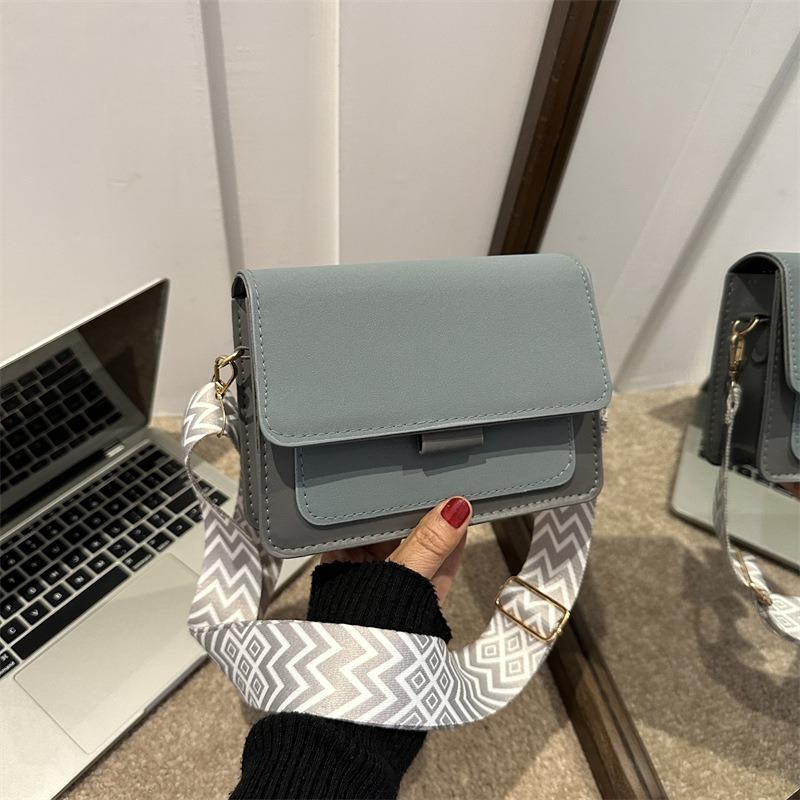 Casual Retro Bag Women's New Small Square Bag Trendy Fashion Women's Shoulder Bag Simple Messenger Bag