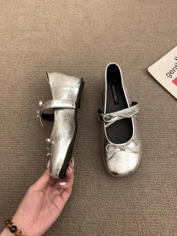 

Модная обувь Мэри Джейн на невысокой платформе с бантом-бабочкой Мэри Джейн на невысокой платформе с бантом-бабочкой Бабочка-бант 35