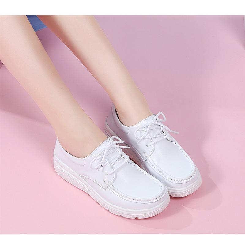 Autumn and Winter Tie Up Versatile Nurse Shoes for Women Soft Sole Breathable Thick Sole Anti Slip Fashionable and Comfortable Flat Shoes for Women