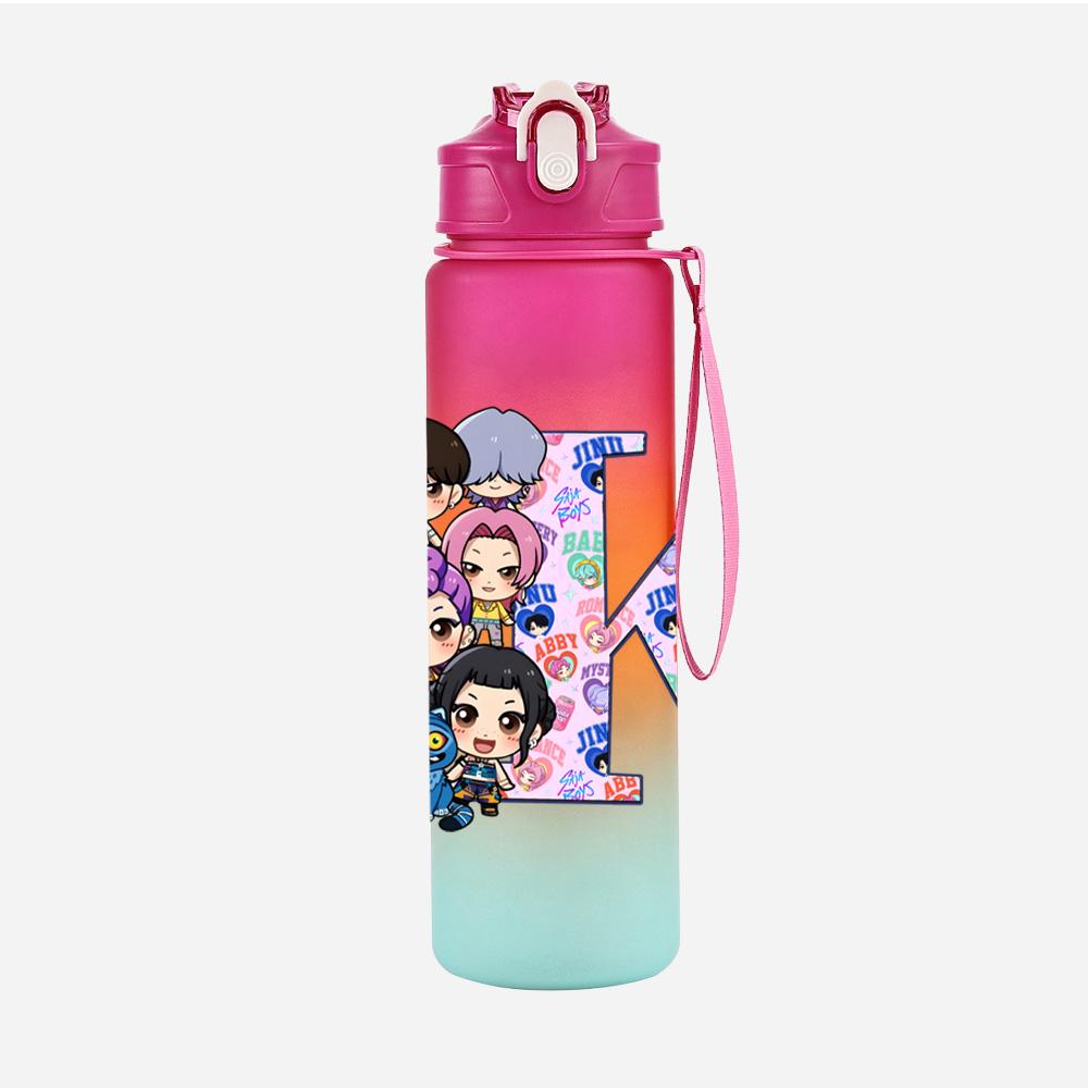 26 Lettere Inglesi K-Pop Demon Hunters Stampato 750ml Borraccia Grande Capacità Tazza da Bere Portatile Sport all'Aperto Tazza da Acqua Regalo per Bambini