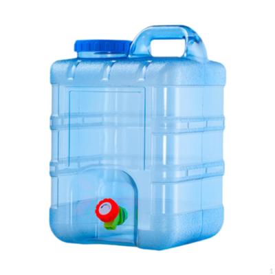 Tragbarer Wasserkrug mit Ausguss für Outdoor-Aktivitäten