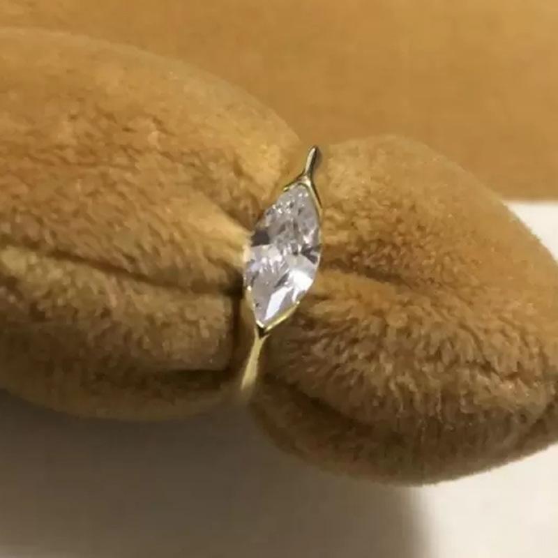 Fashion Men's Single Ring - Simple Oval-shaped Diamond Ring Suitable for Both Men and Women - Ring for The Index Finger