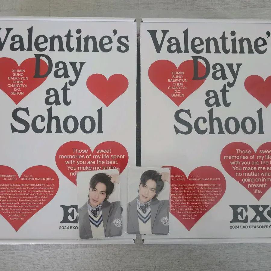 

Exo Exo Season s Greetings 2024 Unopened Pre-order Benefit Photo Card Set