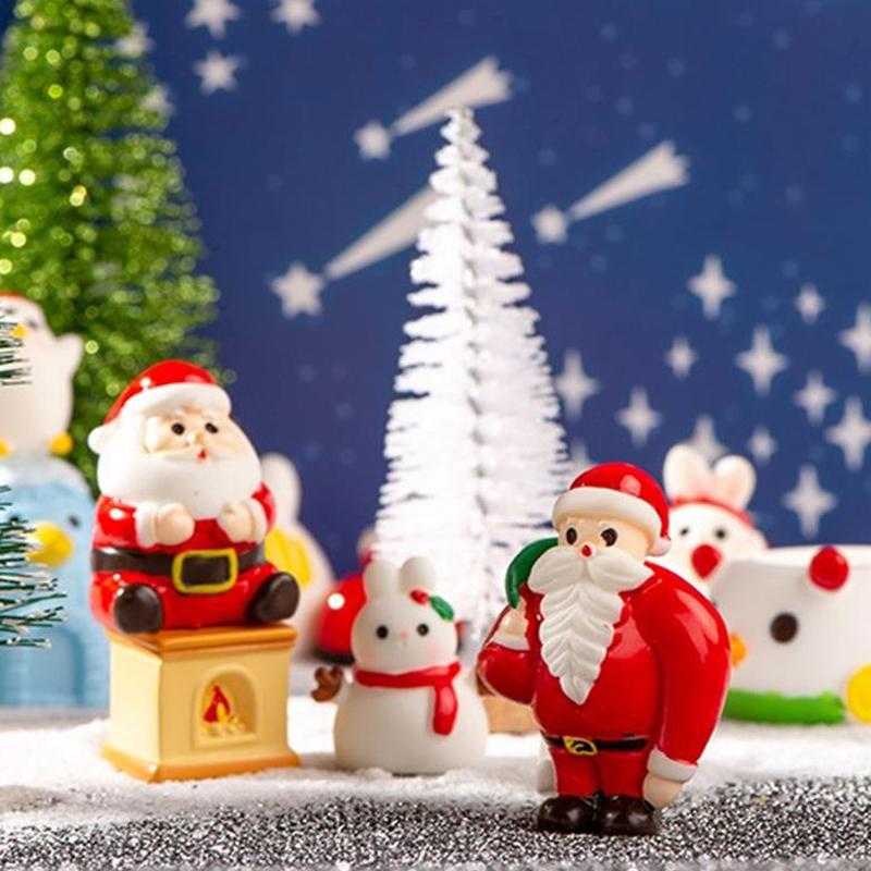 Cute Funny Santa Claus Snowman Dolls Car Micro Landscape Ornaments Toy Christmas Party Decoration Home Desktop Resin Craft Gifts