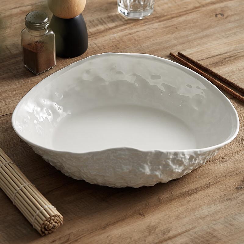 VAKADA Ceramic Irregular Shell Serving Plate