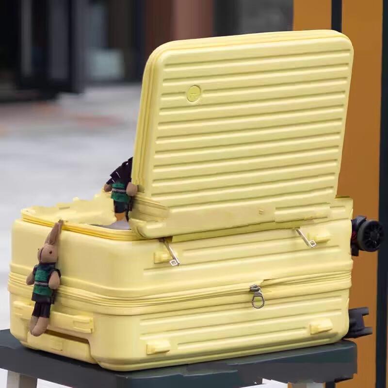 Expandable Side-Opening Travel Luggage 28 inches