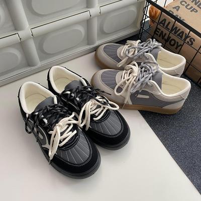Couleur assortie super tendance à semelles épaisses sac tête double lacets chaussures d'été pour femmes nouvelles rétro légères chaussures d'entraînement allemandes 5258