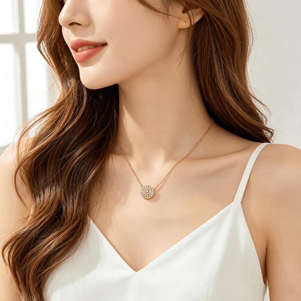 Light Luxury Love Necklace Women's Collarbone Chain Simple and Versatile High-end Jewelry